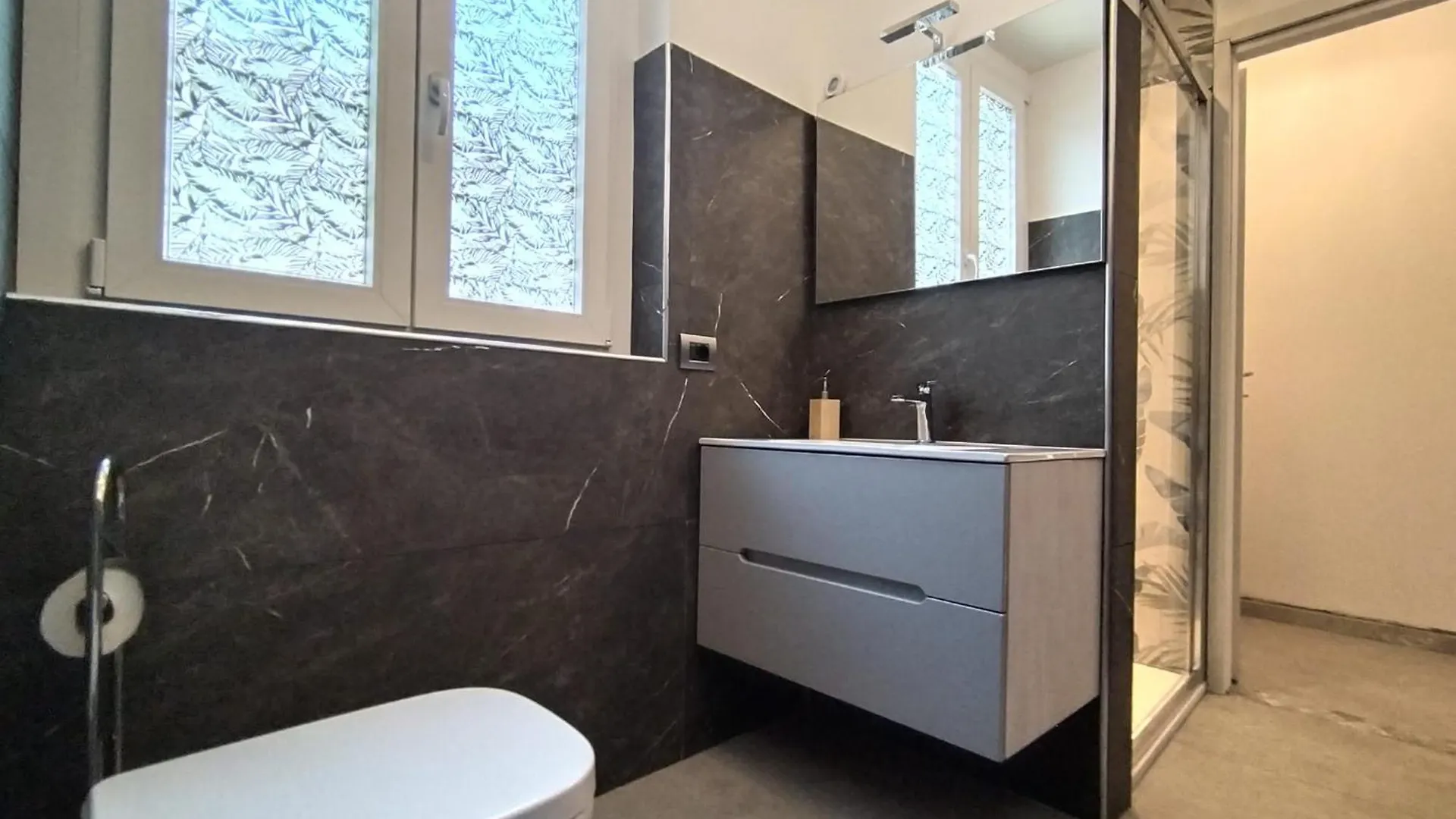 Apartment Bb Cadore Casa Vacanze Varese Italy